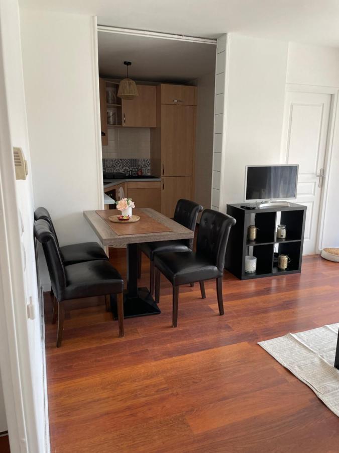 Appartement 2 Chambres Avec Parking Prive Gratuit Dijon Exterior photo